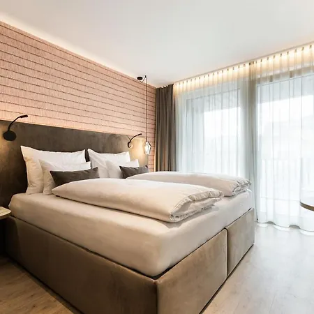 Goldstueck - Adults Only